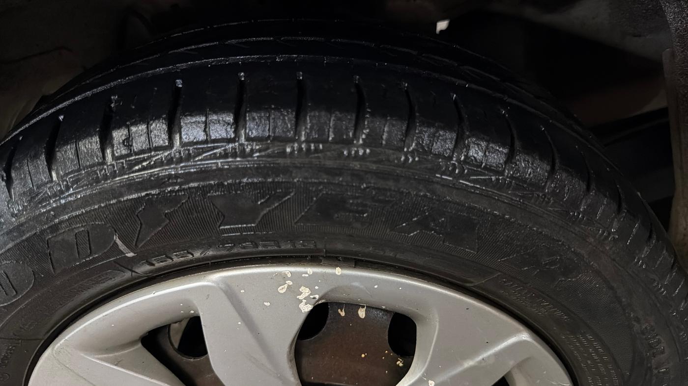 2018 Hyundai Eon MAGNA +, Petrol, Manual, 30,259 km, Right Rear Tyre Tread