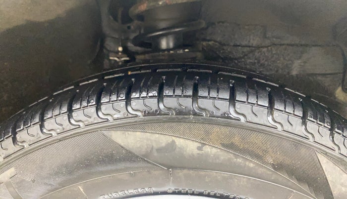 2017 Maruti Alto K10 VXI, Petrol, Manual, 58,325 km, Right Front Tyre Tread