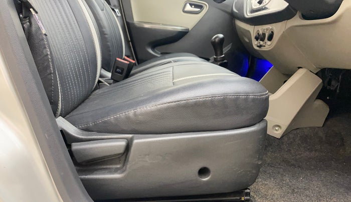 2017 Maruti Alto K10 VXI, Petrol, Manual, 58,325 km, Driver Side Adjustment Panel