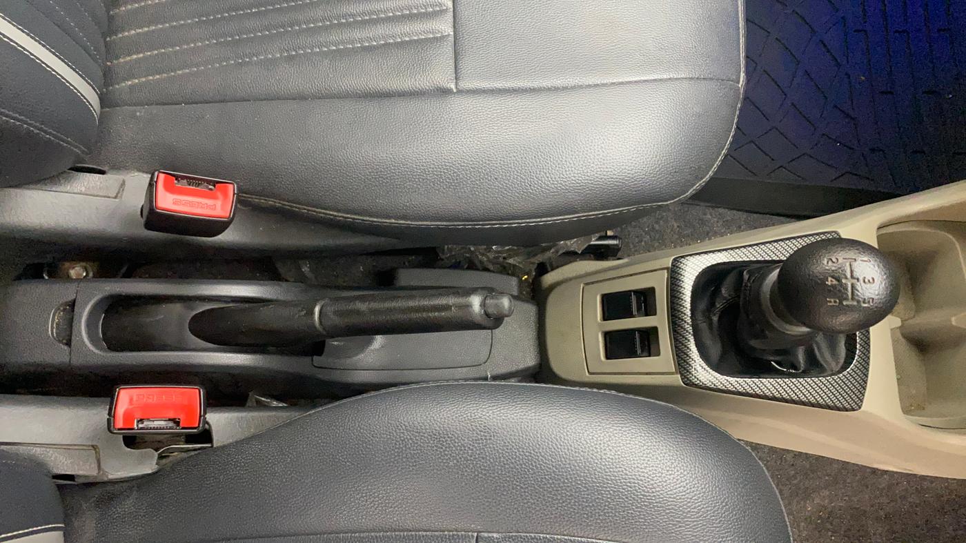 2017 Maruti Alto K10 VXI, Petrol, Manual, 58,325 km, Gear Lever