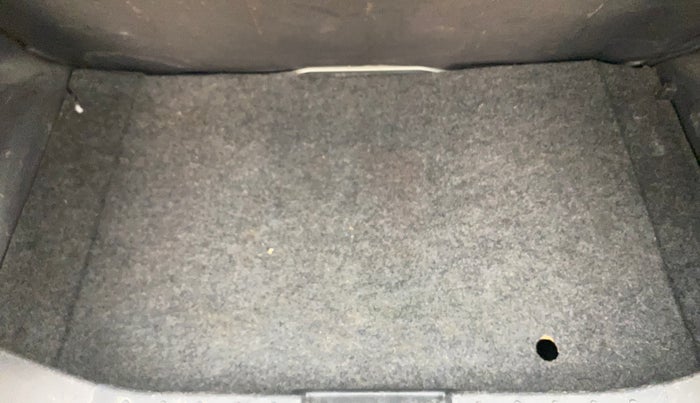 2017 Maruti Alto K10 VXI, Petrol, Manual, 58,325 km, Boot Inside