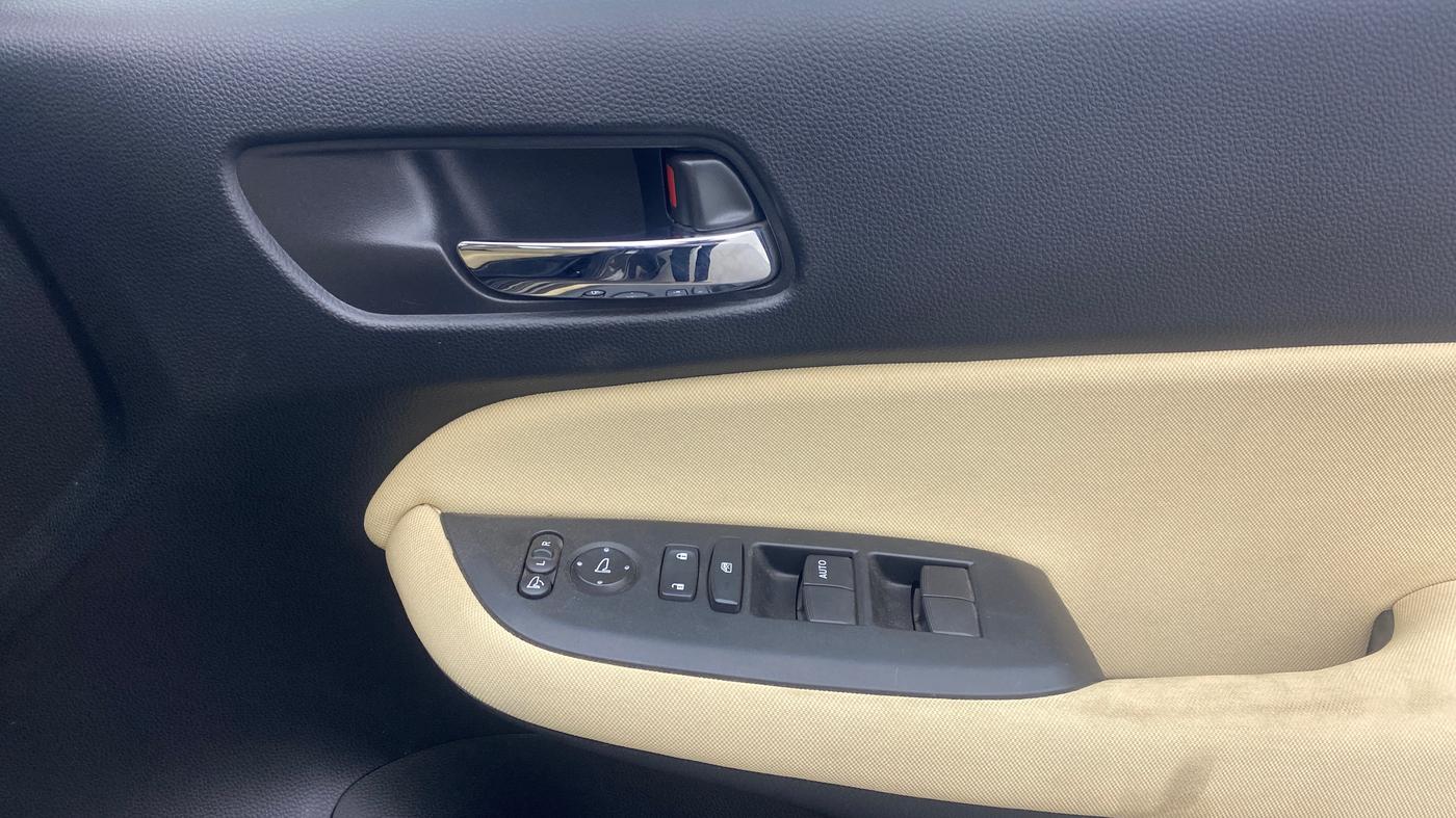 2021 Honda City 1.5L I-VTEC VX CVT, Petrol, Automatic, 16,548 km, Driver Side Door Panels Control