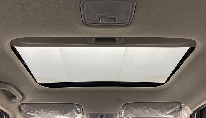 2020 Hyundai VENUE SX 1.0 TURBO IMT DUAL TONE SPORT, Petrol, Manual, 21,793 km, Moonroof/ Sunroof