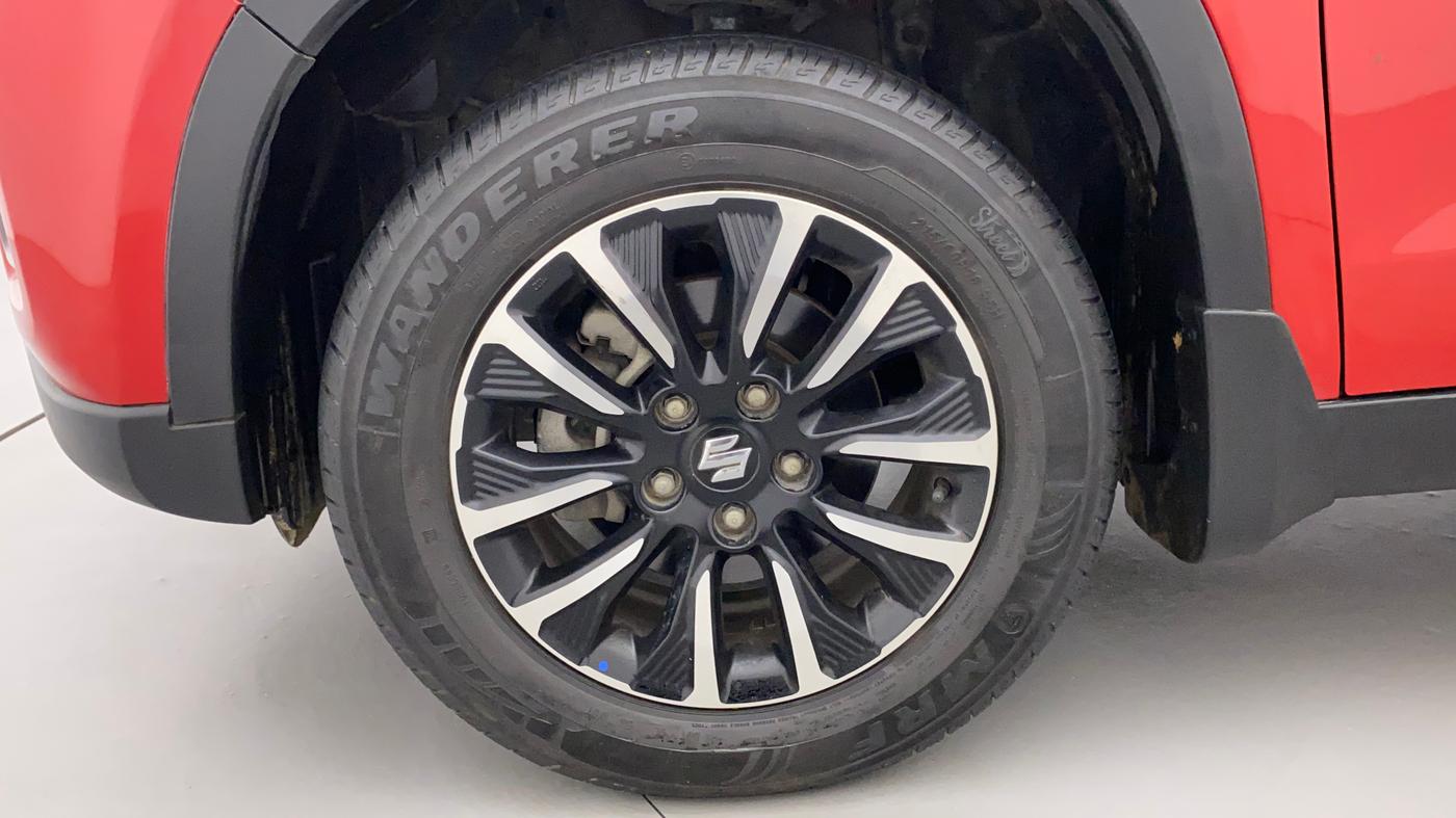 2020 Maruti Vitara Brezza ZXI PLUS AT DUAL TONE SHVS, Petrol, Automatic, 17,718 km, Left Front Wheel