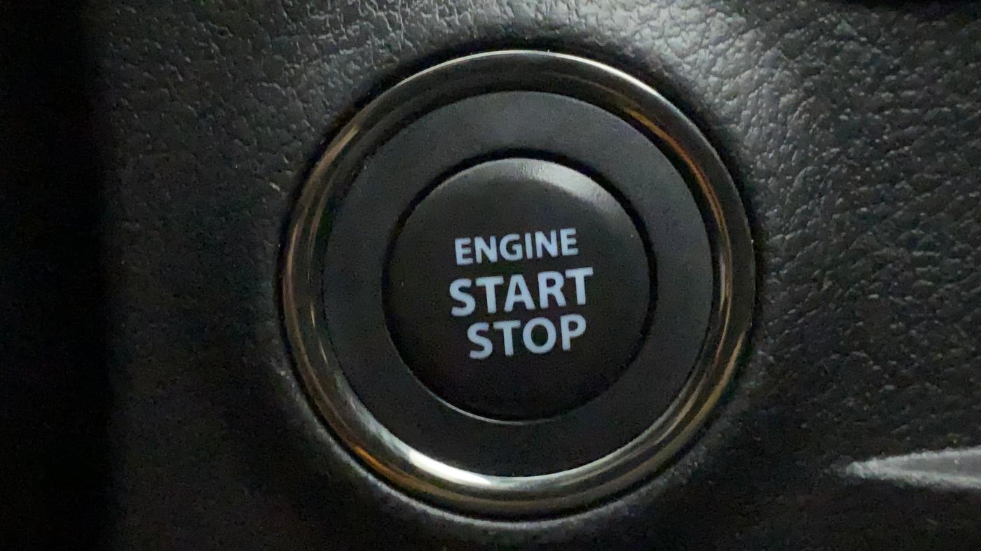 2020 Maruti Vitara Brezza ZXI PLUS AT DUAL TONE SHVS, Petrol, Automatic, 17,718 km, Keyless Start/ Stop Button