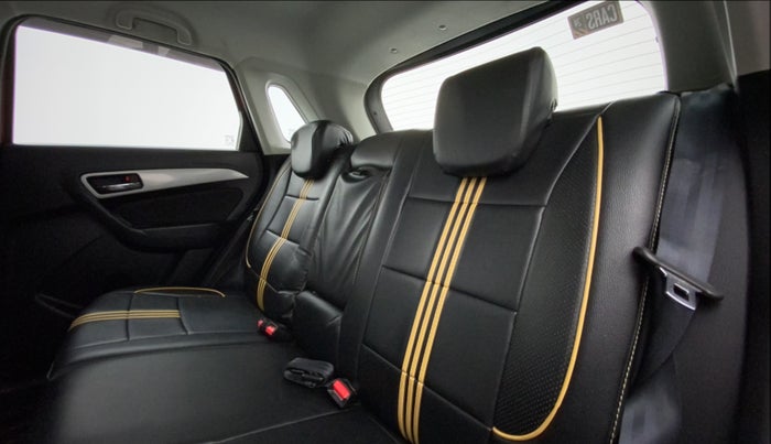 2020 Maruti Vitara Brezza ZXI PLUS AT DUAL TONE SHVS, Petrol, Automatic, 17,718 km, Right Side Rear Door Cabin