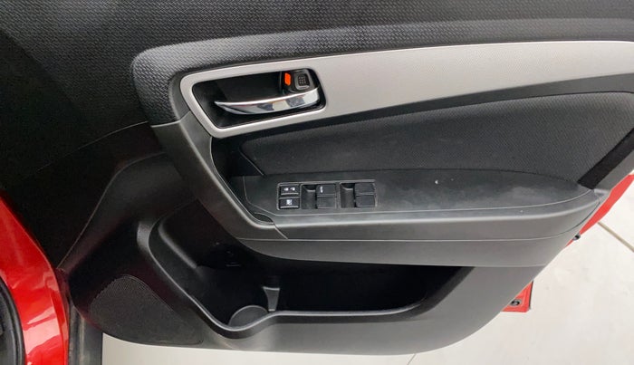 2020 Maruti Vitara Brezza ZXI PLUS AT DUAL TONE SHVS, Petrol, Automatic, 17,718 km, Driver Side Door Panels Control