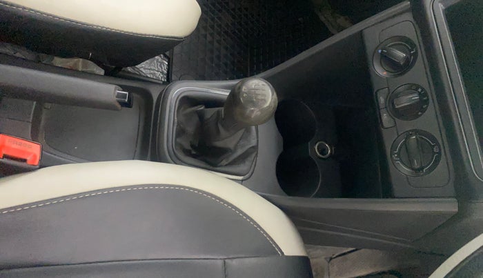 2016 Volkswagen Ameo TRENDLINE 1.2L, Petrol, Manual, 30,505 km, Gear Lever