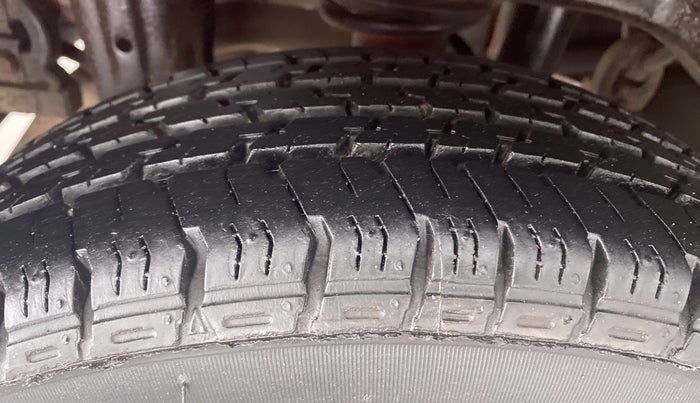 2014 Maruti Alto K10 VXI P, Petrol, Manual, 34,364 km, Right Rear Tyre Tread