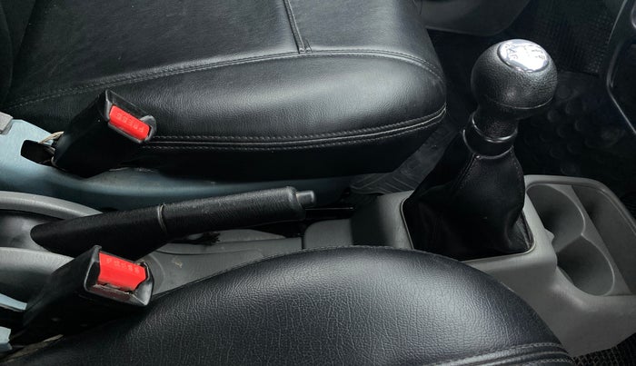 2014 Maruti Alto K10 VXI P, Petrol, Manual, 34,364 km, Gear Lever