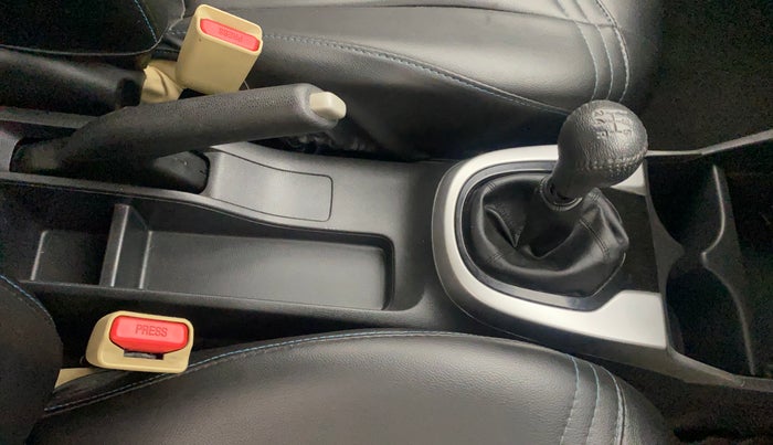 2018 Honda Jazz 1.2L I-VTEC V, Petrol, Manual, 47,982 km, Gear Lever