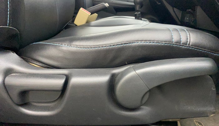 2018 Honda Jazz 1.2L I-VTEC V, Petrol, Manual, 47,982 km, Driver Side Adjustment Panel