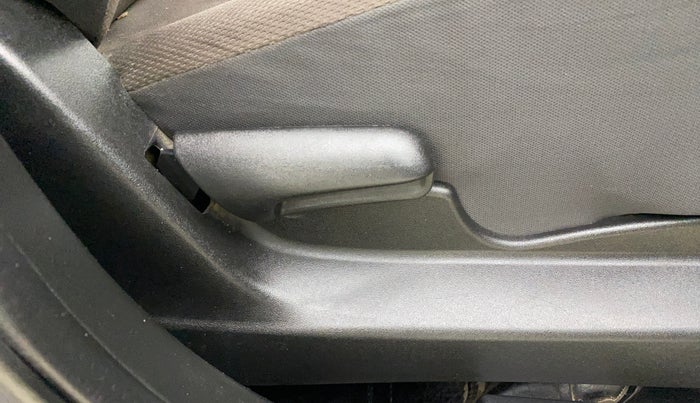 2020 Toyota URBAN CRUISER MID GRADE MT, Petrol, Manual, 73,179 km, Driver Side Adjustment Panel