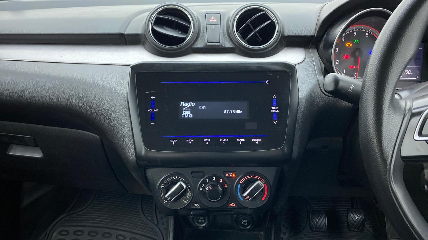 2021 Maruti Swift VXI, Petrol, Manual, 50,607 km, Air Conditioner