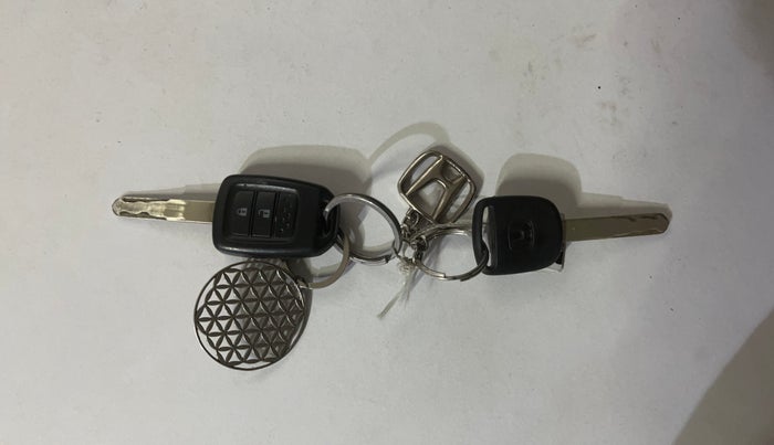 2016 Honda Jazz 1.2L I-VTEC S, Petrol, Manual, 41,497 km, Key Close Up