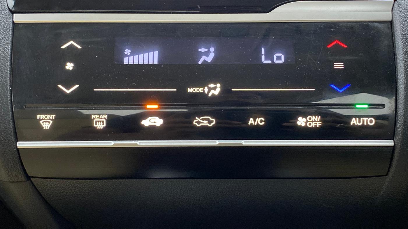 2018 Honda Jazz 1.2 V MT, Petrol, Manual, 28,083 km, Automatic Climate Control