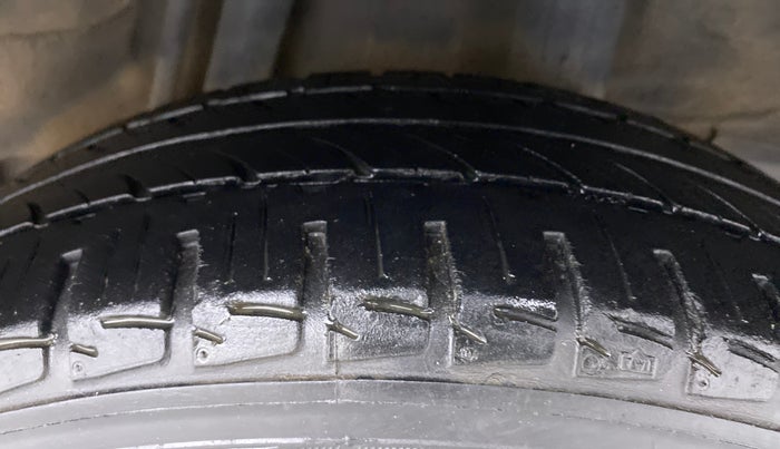 2018 Honda Jazz 1.2 V MT, Petrol, Manual, 28,083 km, Left Rear Tyre Tread