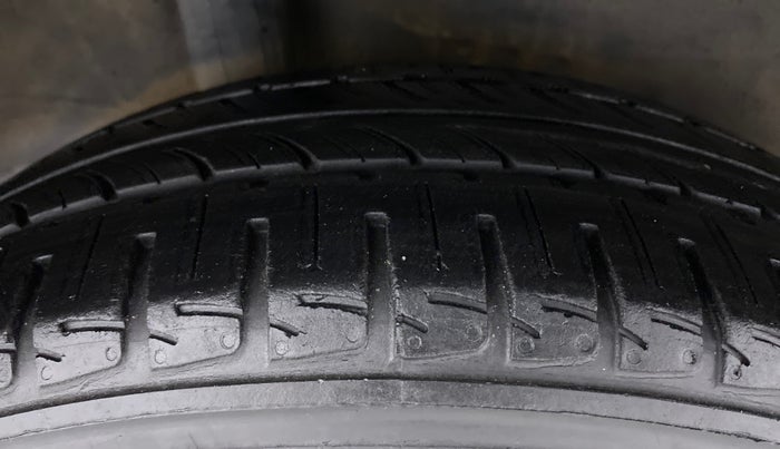 2018 Honda Jazz 1.2 V MT, Petrol, Manual, 28,083 km, Right Rear Tyre Tread