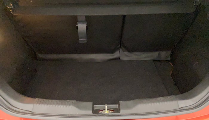2019 Maruti IGNIS DELTA 1.2, Petrol, Manual, 16,694 km, Boot Inside