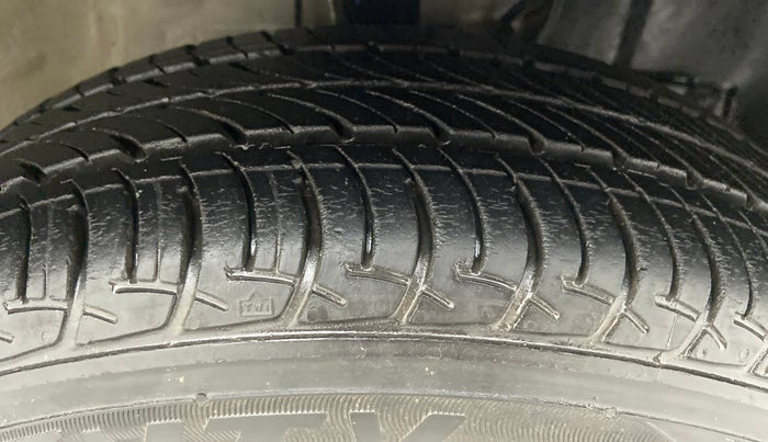 2019 Maruti New Wagon-R 1.0 VXI (O), Petrol, Manual, 9,262 km, Right Front Tyre Tread