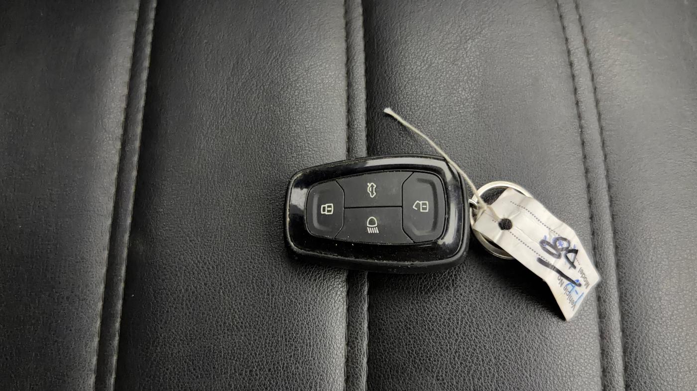 2021 Tata ALTROZ XZ PETROL, Petrol, Manual, 62,922 km, Key Close Up
