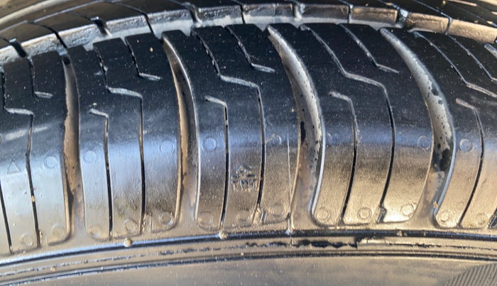 2020 Skoda Rapid 1.0 AMBITION TSI MT, Petrol, Manual, 79,811 km, Left Rear Tyre Tread