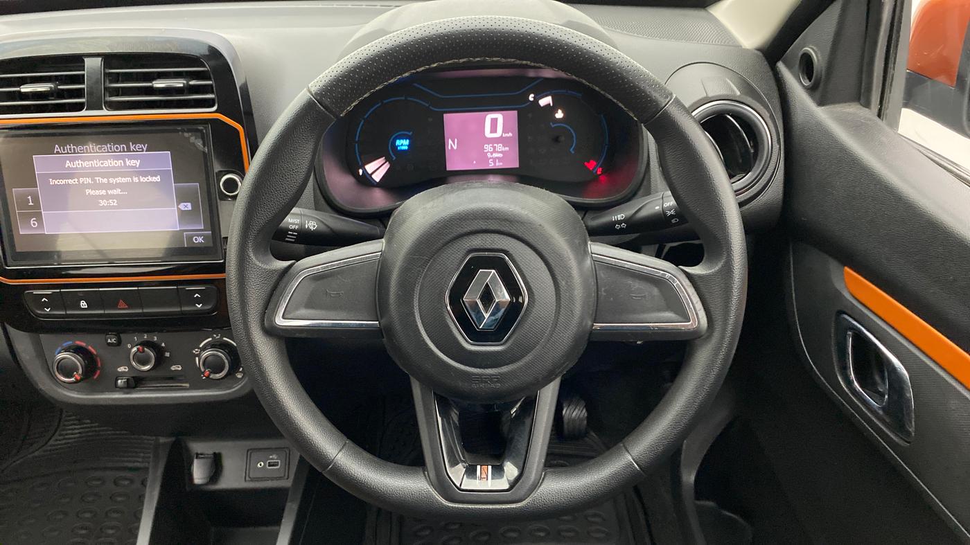 2020 Renault Kwid CLIMBER 1.0 AMT (O), Petrol, Automatic, 9,819 km, Steering Wheel Close Up