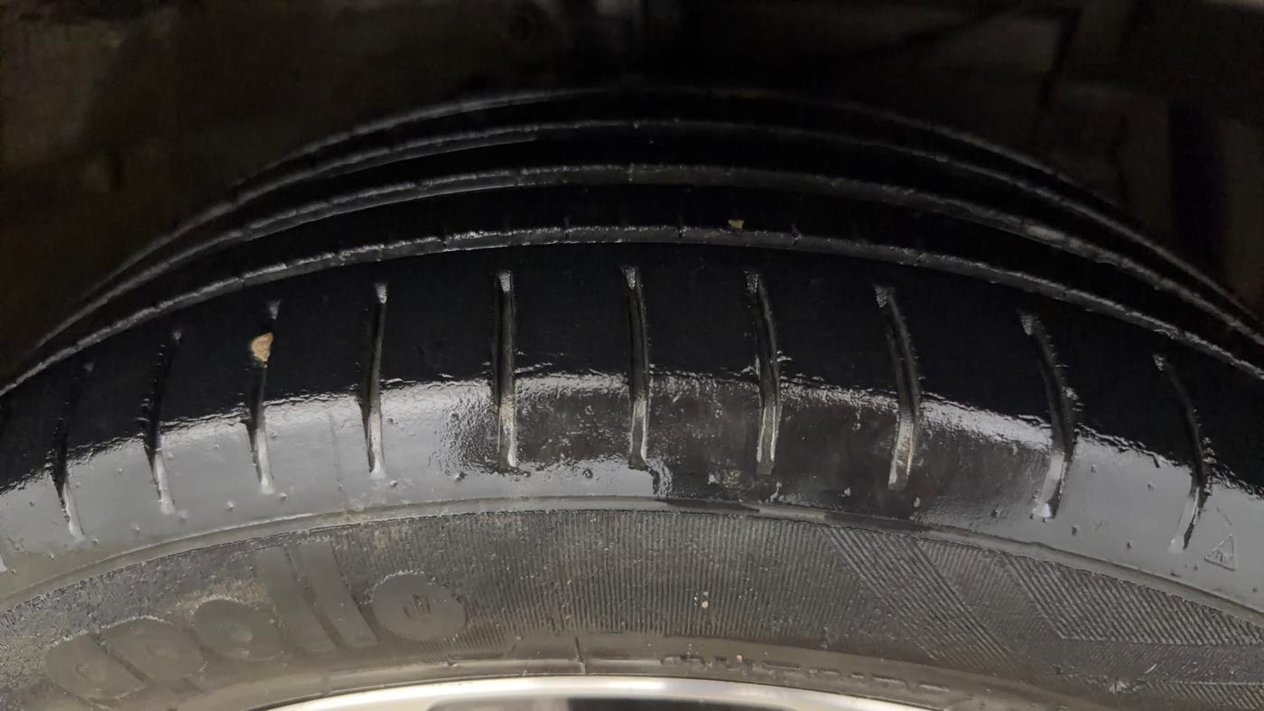 2019 Maruti Ciaz ALPHA 1.5 SHVS PETROL, Petrol, Manual, 78,516 km, Right Front Tyre Tread