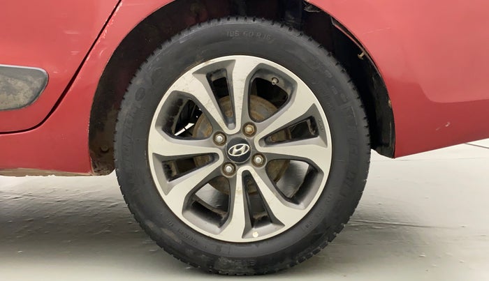 2014 Hyundai Xcent SX 1.2, Petrol, Manual, 1,09,004 km, Left Rear Wheel