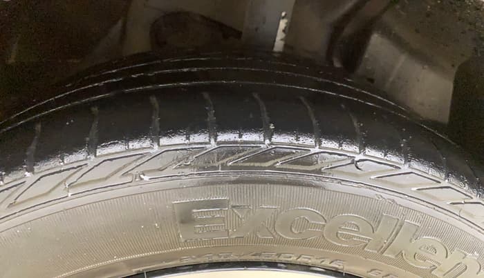 2019 Tata NEXON XZA PLUS PETROL DUAL TONE, Petrol, Automatic, 62,088 km, Right Front Tyre Tread