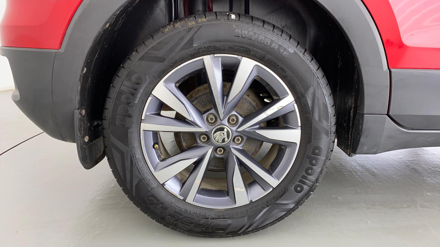 2022 Skoda KUSHAQ ACTIVE 1.0 TSI MT, Petrol, Manual, 13,624 km, Right Rear Wheel