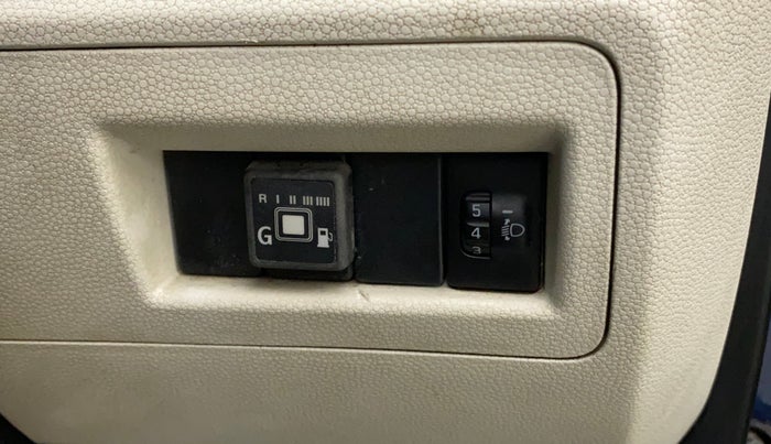 2018 Maruti IGNIS DELTA 1.2 AMT, CNG, Automatic, 55,324 km, Dashboard - Headlight height adjustment not working