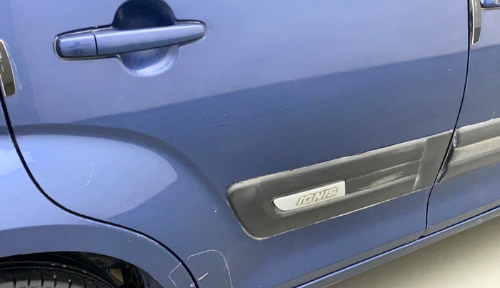 2018 Maruti IGNIS DELTA 1.2 AMT, CNG, Automatic, 55,324 km, Right rear door - Minor scratches