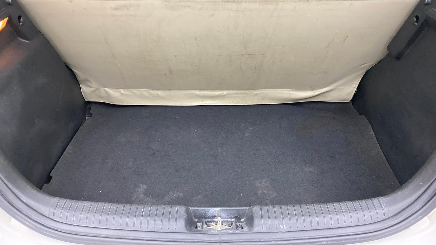 2014 Hyundai i20 MAGNA O 1.2, Petrol, Manual, 52,661 km, Boot Inside