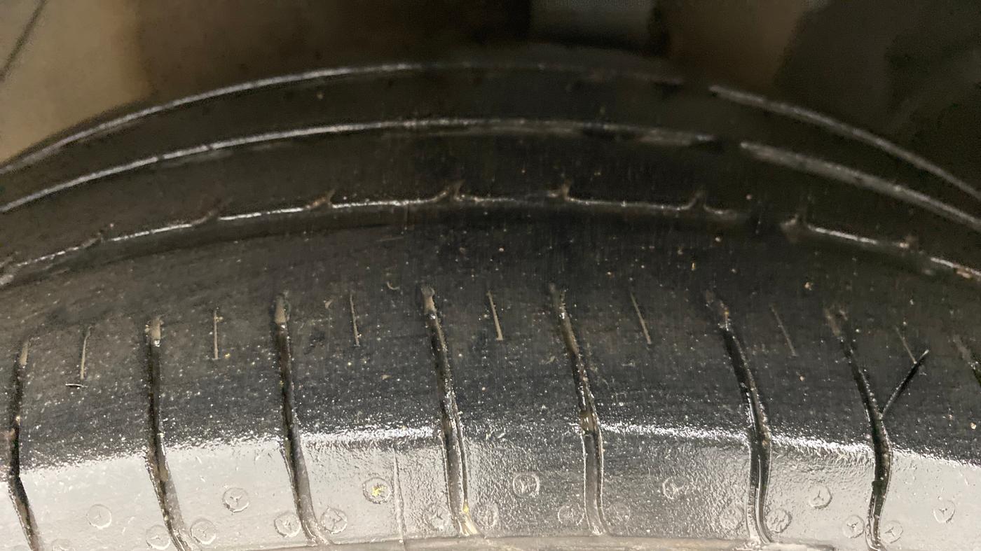 2014 Hyundai i20 MAGNA O 1.2, Petrol, Manual, 52,661 km, Left Front Tyre Tread