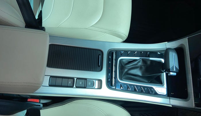 2023 MG HECTOR SHARP PRO 1.5 PETROL TURBO CVT PETROL, Petrol, Automatic, 35,895 km, Gear Lever