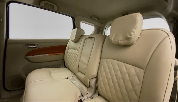 2014 Maruti Ertiga ZDI, Diesel, Manual, 93,611 km, Right Side Rear Door Cabin