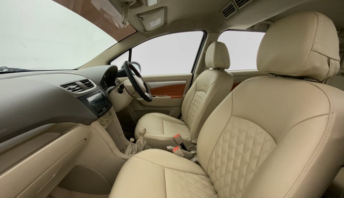 2014 Maruti Ertiga ZDI, Diesel, Manual, 93,611 km, Right Side Front Door Cabin