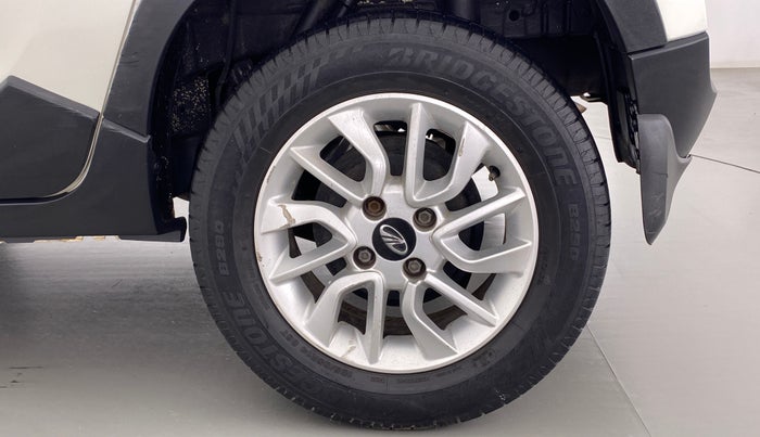 2016 Mahindra Kuv100 K8 D 6 STR, Diesel, Manual, 53,681 km, Left Rear Wheel