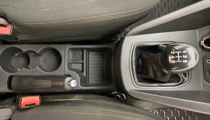 2018 Ford FREESTYLE TREND 1.2 PETROL, Petrol, Manual, 62,645 km, Gear Lever