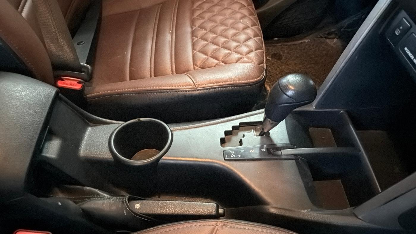 2020 Toyota Innova Crysta 2.7 GX AT 7 STR, Petrol, Automatic, 63,269 km, Gear Lever