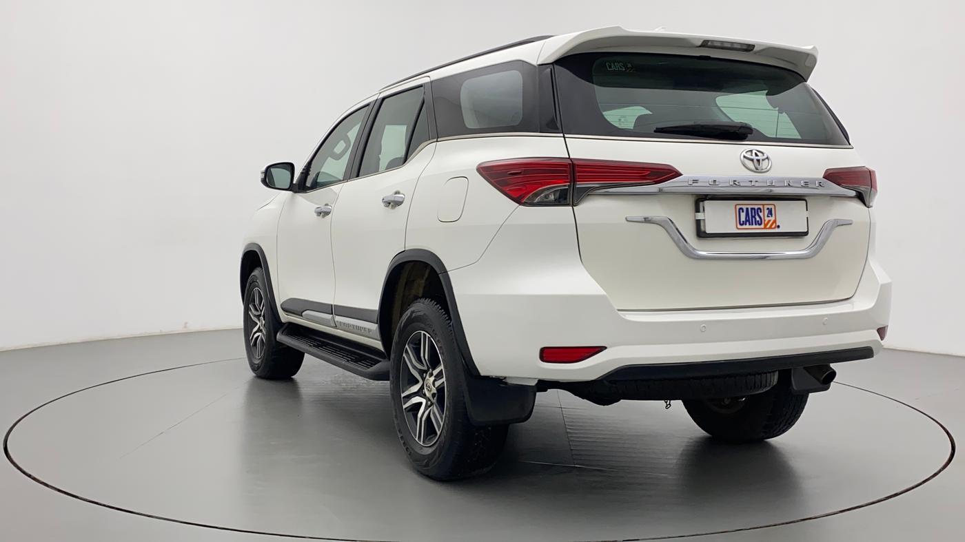 2017 Toyota Fortuner 2.8 4X2 AT, Diesel, Automatic, 1,16,742 km, Left Back Diagonal