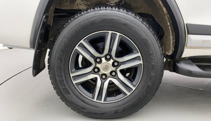 2017 Toyota Fortuner 2.8 4X2 AT, Diesel, Automatic, 1,16,742 km, Right Rear Wheel