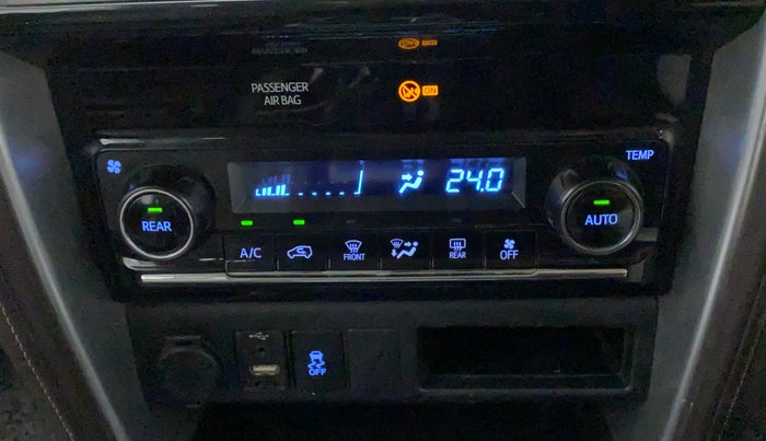 2017 Toyota Fortuner 2.8 4X2 AT, Diesel, Automatic, 1,16,742 km, Automatic Climate Control