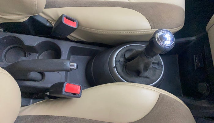 2013 Hyundai i20 SPORTZ 1.2, Petrol, Manual, 50,813 km, Gear Lever