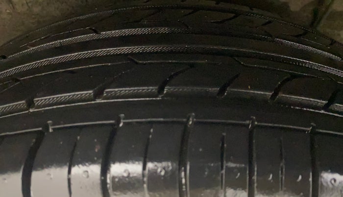 2013 Hyundai i20 SPORTZ 1.2, Petrol, Manual, 50,813 km, Right Rear Tyre Tread