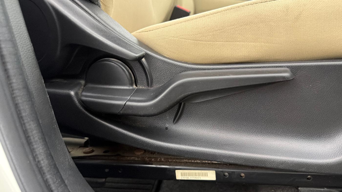2020 Honda Amaze 1.2L I-VTEC V CVT, Petrol, Automatic, 31,529 km, Driver Side Adjustment Panel