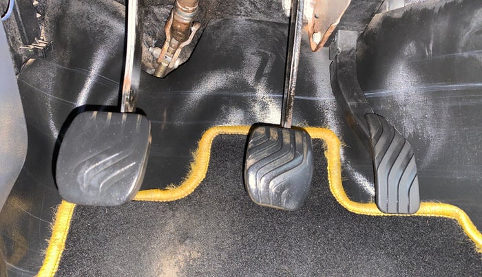 2016 Renault Kwid RXT 0.8, Petrol, Manual, 86,900 km, Pedals