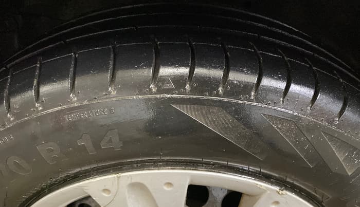 2015 Honda Amaze 1.2L I-VTEC S, Petrol, Manual, 67,798 km, Left Front Tyre Tread