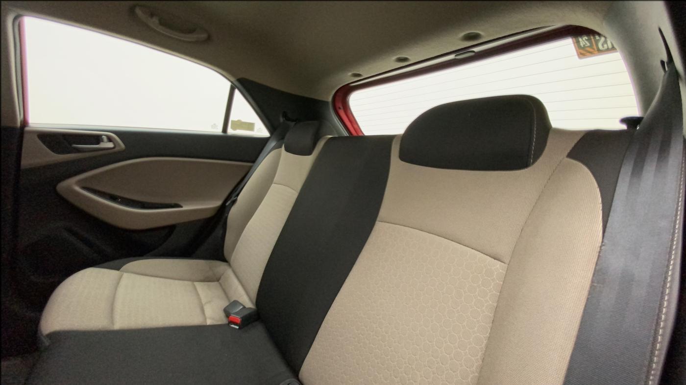 2014 Hyundai Elite i20 SPORTZ 1.2, Petrol, Manual, 63,026 km, Right Side Rear Door Cabin